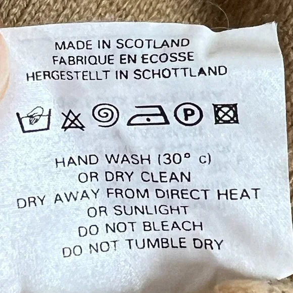 TaylorMade Golf Cashmere V-Neck Sweater XL Long Scotland - Picture 9 of 10